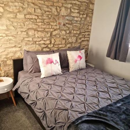 Flamingos Nest Oxford Countryside Apartment Oxford - Bicester Village - Blenheim Palace - Wifi- Free Parking Exteriör bild