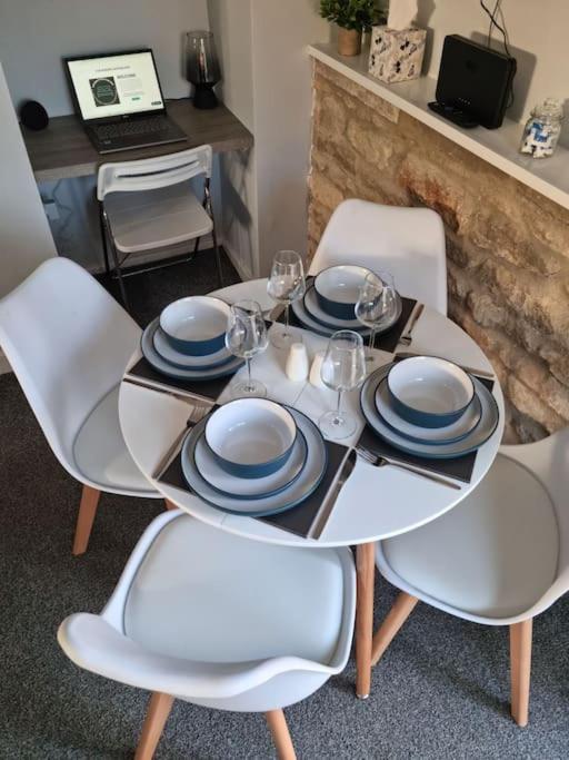 Flamingos Nest Oxford Countryside Apartment Oxford - Bicester Village - Blenheim Palace - Wifi- Free Parking Exteriör bild
